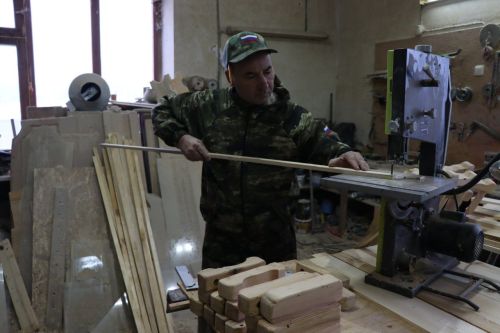 В Нурлате для бойцов теперь делают и костыли