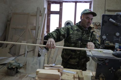 В Нурлате для бойцов теперь делают и костыли