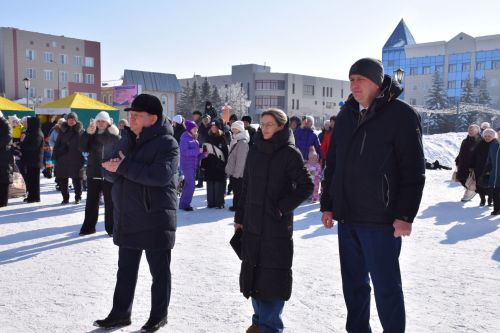 Жители Нурлата ярко и масштабно отпраздновали Масленицу (+ фоторепортаж)