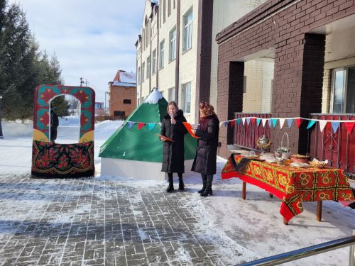 Яркие масленичные гуляния прошли в Нурлатском доме-интернате