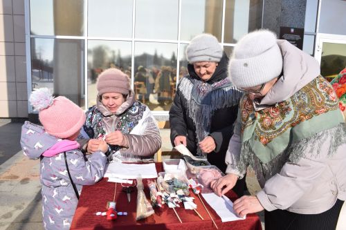 Жители Нурлата ярко и масштабно отпраздновали Масленицу (+ фоторепортаж)