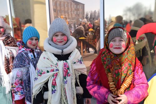 Жители Нурлата ярко и масштабно отпраздновали Масленицу (+ фоторепортаж)