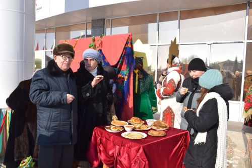 Жители Нурлата ярко и масштабно отпраздновали Масленицу (+ фоторепортаж)