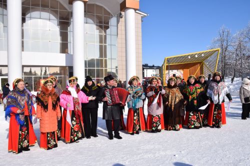 Жители Нурлата ярко и масштабно отпраздновали Масленицу (+ фоторепортаж)