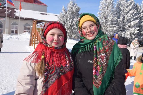Жители Нурлата ярко и масштабно отпраздновали Масленицу (+ фоторепортаж)