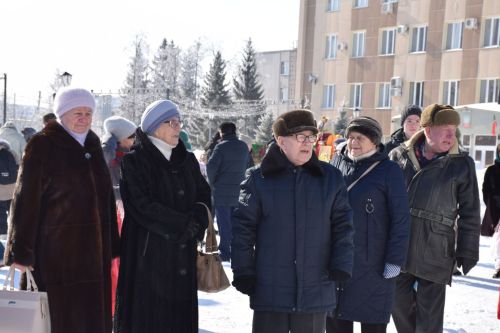 Жители Нурлата ярко и масштабно отпраздновали Масленицу (+ фоторепортаж)