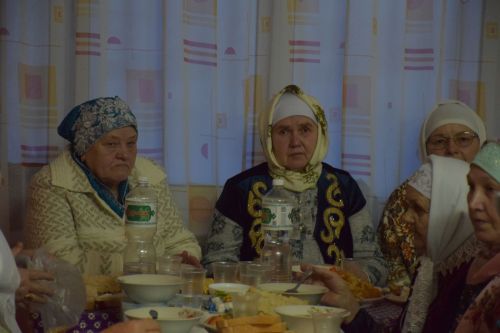 В первый день месяца Рамадан глава Нурлатского района посетил вечер разговения в Степном Озере