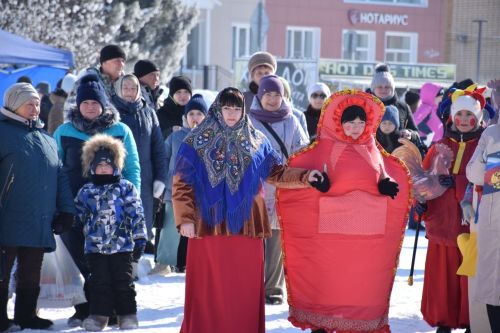 Жители Нурлата ярко и масштабно отпраздновали Масленицу (+ фоторепортаж)