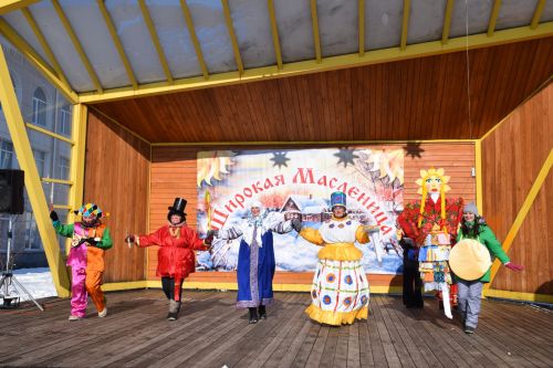 Жители Нурлата ярко и масштабно отпраздновали Масленицу (+ фоторепортаж)