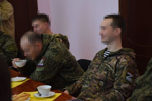 Глава Нурлатского района Дамир Ишкинеев встретился с бойцами СВО, прибывшими в краткосрочный отпуск