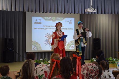 В Нурлате состоялся муниципальный этап республиканского фестиваля «Без бергэ» (+ фоторепортаж)