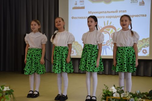 В Нурлате состоялся муниципальный этап республиканского фестиваля «Без бергэ» (+ фоторепортаж)