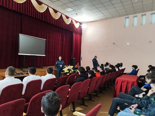 Встреча студентов Нурлатского аграрного техникума с пожарными 73 части