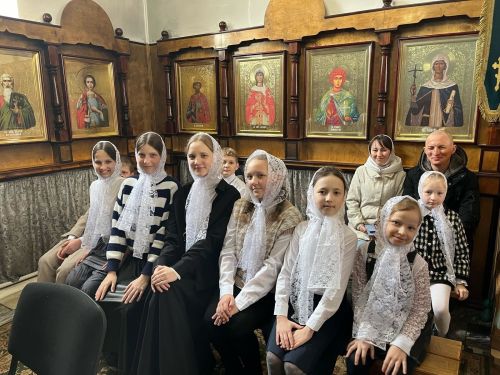 Юные чтецы воскресной школы «Ильинский росточек» успешно выступили на окружном конкурсе