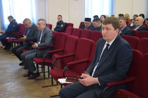 Дамир Ишкинеев подчеркнул значимость патриотического воспитания в профилактике правонарушений