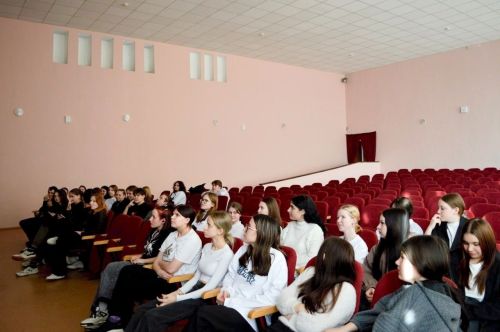 В Нурлатском аграрном техникуме отметили 11-ю годовщину воссоединения Крыма с Россией