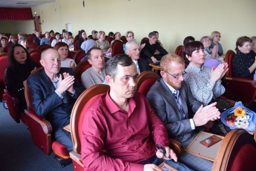 В Нурлате чествовали работников бытового обслуживания населения и жилищно-коммунального хозяйства