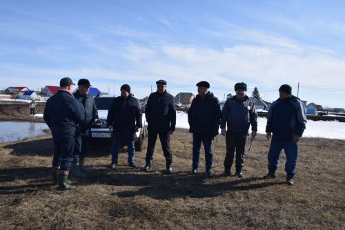 В Нурлатском районе проверили готовность техники к весенне-полевым работам
