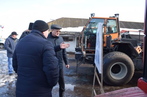 В Нурлатском районе проверили готовность техники к весенне-полевым работам