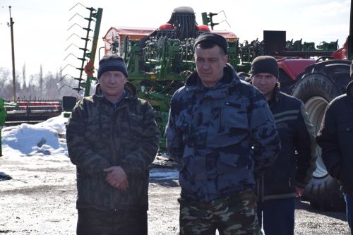 В Нурлатском районе проверили готовность техники к весенне-полевым работам