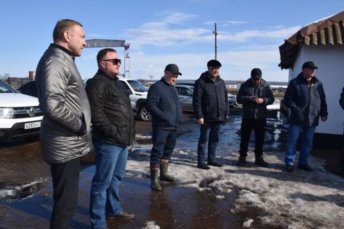 В Нурлатском районе проверили готовность техники к весенне-полевым работам