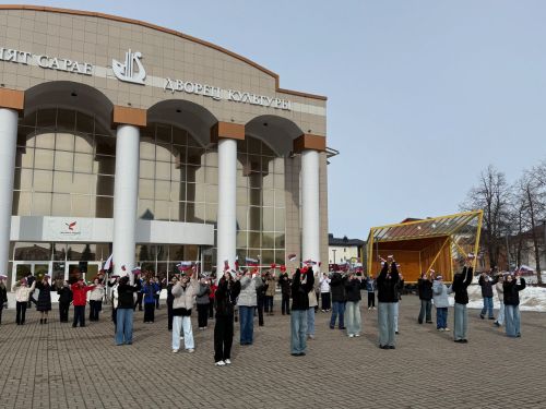 В образовательных учреждениях Нурлатского района отметили День воссоединения Крыма с Россией