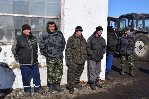 В Нурлатском районе проверили готовность техники к весенне-полевым работам