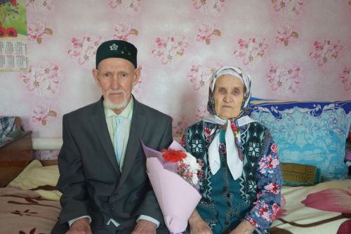 Долгая и счастливая жизнь: история супругов Галиуллиных, проживших в браке 65 лет