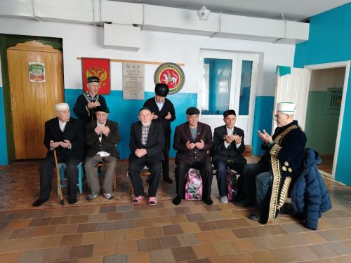 В Нижнем Нурлате детям войны и труженикам тыла вручили подарки