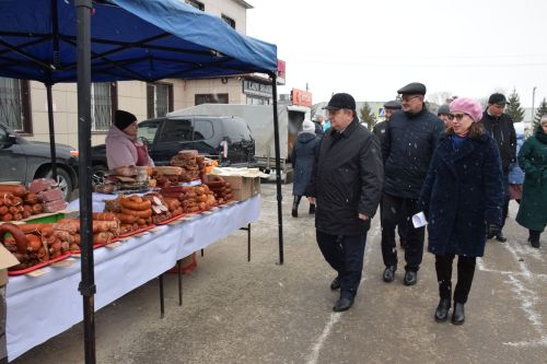 В Нурлате проходит первая весенняя сельскохозяйственная ярмарка