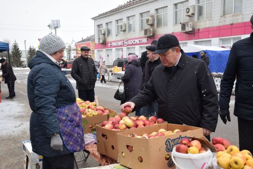 В Нурлате проходит первая весенняя сельскохозяйственная ярмарка