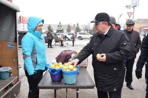 В Нурлате проходит первая весенняя сельскохозяйственная ярмарка