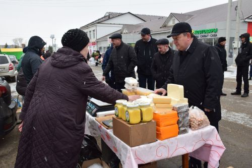 В Нурлате проходит первая весенняя сельскохозяйственная ярмарка