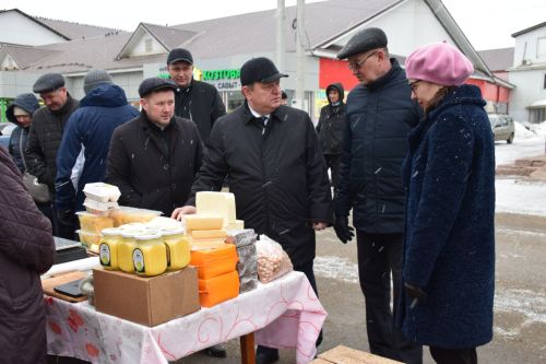 В Нурлате проходит первая весенняя сельскохозяйственная ярмарка