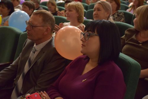 Работники культуры Нурлатского района принимали поздравления