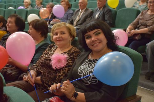 Работники культуры Нурлатского района принимали поздравления