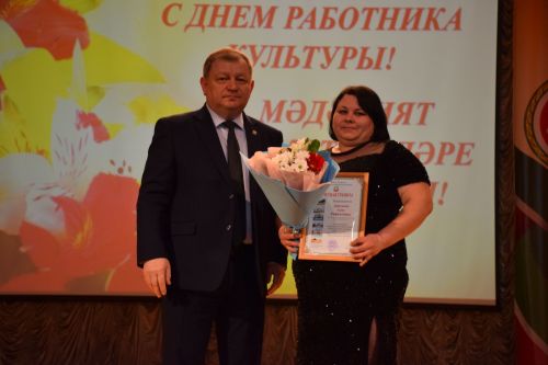 Работники культуры Нурлатского района принимали поздравления