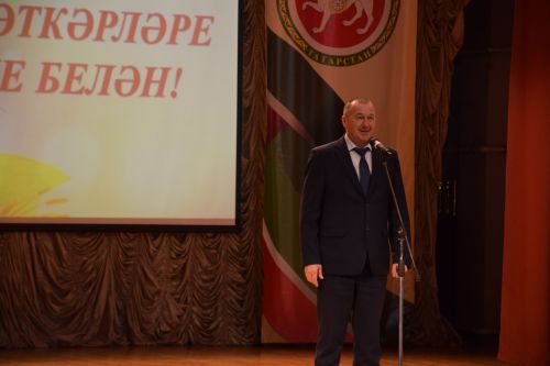 Работники культуры Нурлатского района принимали поздравления