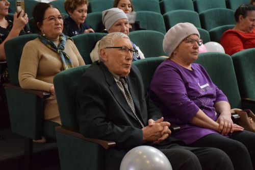 Работники культуры Нурлатского района принимали поздравления