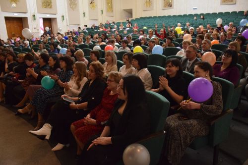 Работники культуры Нурлатского района принимали поздравления