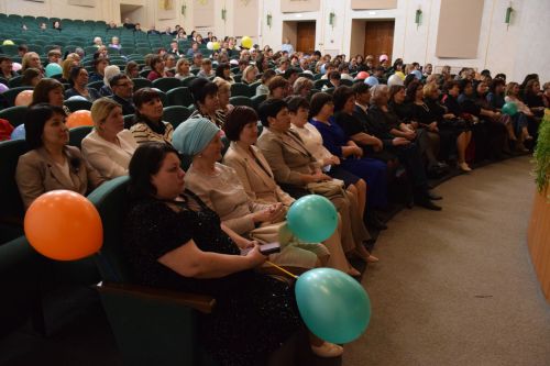 Работники культуры Нурлатского района принимали поздравления