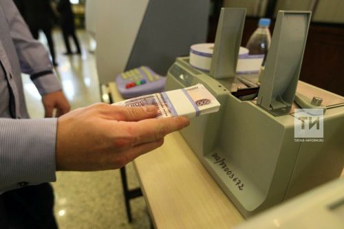 Татарстан вошёл в тройку лидеров по вакансиям с зарплатой от 100 тысяч рублей