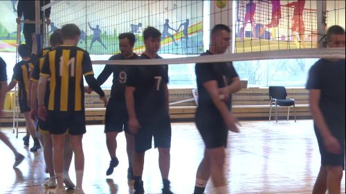 В спортивном комплексе имени М. Хузина состязались 8 мужских и женских команд второй лиги городов