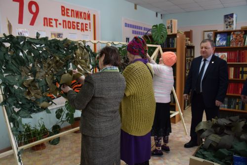 В Нурлате 101-летней труженице тыла вручили медаль к 80-летию Победы