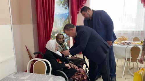 В Нурлате продолжается вручение юбилейных медалей в честь 80-летия Великой Победы