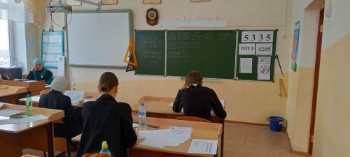 В Нурлате проходят тренировочные тестирования ЕГЭ по информатике, английскому и биологии
