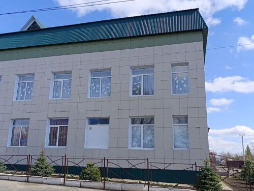 Нурлатский Дом Дружбы народов поддержал акцию «Окна Победы»