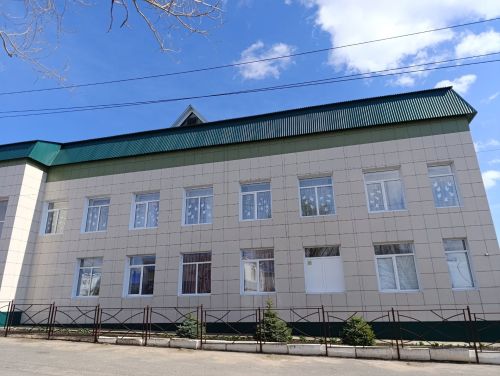 Нурлатский Дом Дружбы народов поддержал акцию «Окна Победы»