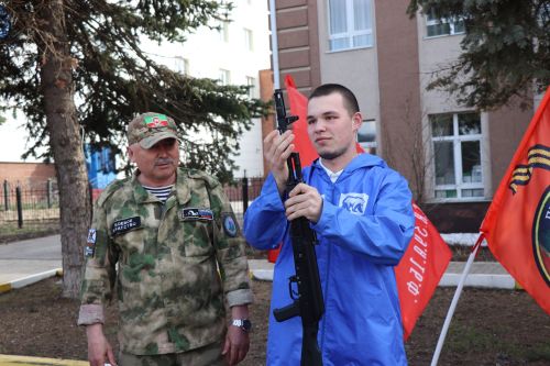 Нурлатцы поддержали всероссийскую акцию «10 000 шагов к жизни» (+фоторепортаж)