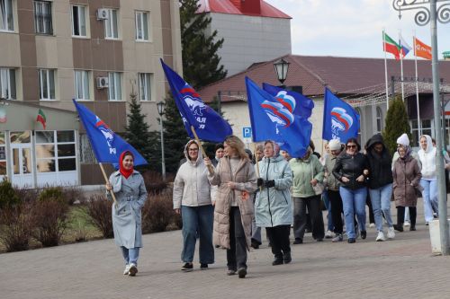 Нурлатцы поддержали всероссийскую акцию «10 000 шагов к жизни» (+фоторепортаж)